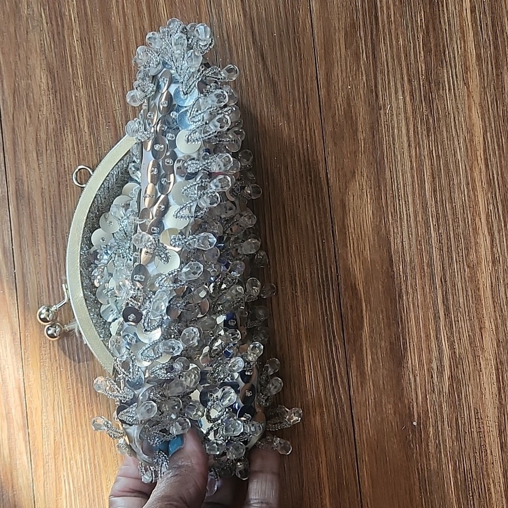 Mini Vintage Clutch - Picture 4 of 4